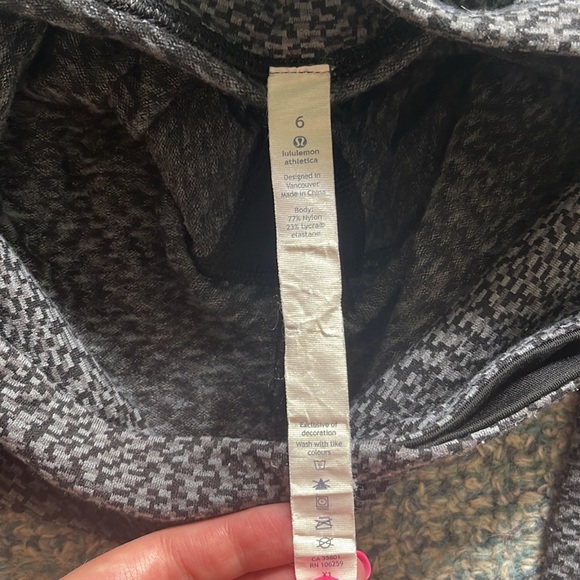 Patterned Wunder Unders - Picture 3 of 3